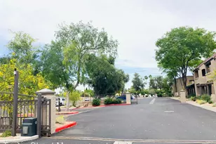 5995 N 78th St, Scottsdale, AZ 85250 - Photo 9