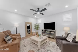 429 E Veterans Wy, Queen Creek, AZ 85140 - Photo 9