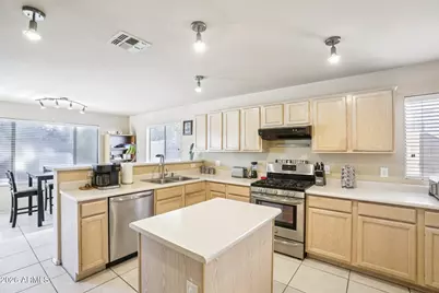 13414 S 47th Way, Phoenix, AZ 85044 - Photo 11