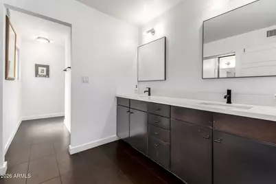 5401 N 78th Way, Scottsdale, AZ 85250 - Photo 17