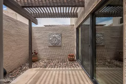 2810 N 61st Place, Scottsdale, AZ 85257 - Photo 17