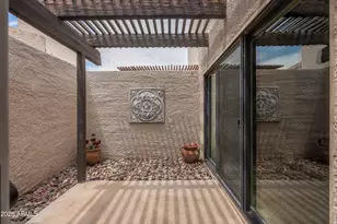 2810 N 61st Pl, Scottsdale, AZ 85257 - Photo 17