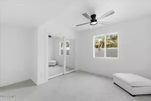 2218 E Sunnyside Dr, Phoenix, AZ 85028 - Photo 43