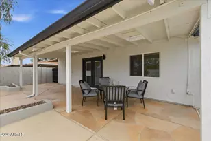 2218 E Sunnyside Dr, Phoenix, AZ 85028 - Photo 47