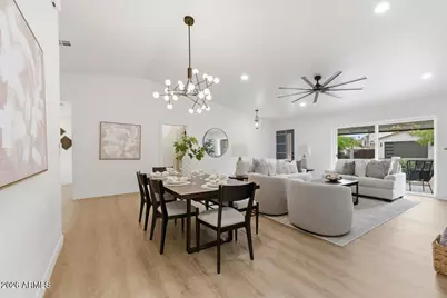 2218 E Sunnyside Drive, Phoenix, AZ 85028 - Photo 3