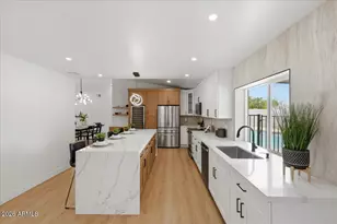 2218 E Sunnyside Dr, Phoenix, AZ 85028 - Photo 7