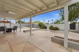 2218 E Sunnyside Dr, Phoenix, AZ 85028 - Photo 53