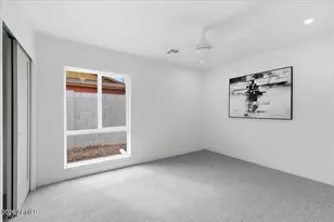 2218 E Sunnyside Dr, Phoenix, AZ 85028 - Photo 27