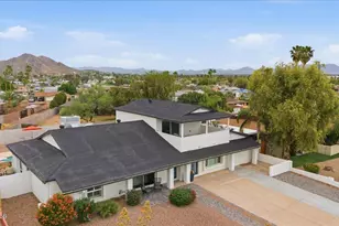 2218 E Sunnyside Dr, Phoenix, AZ 85028 - Photo 61