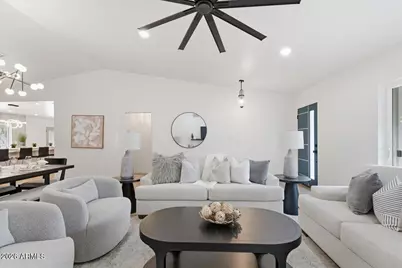 2218 E Sunnyside Drive, Phoenix, AZ 85028 - Photo 11