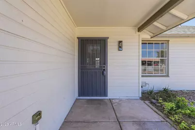 126 N Cottonwood Street, Chandler, AZ 85225 - Photo 5