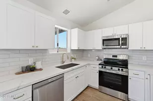 126 N Cottonwood St, Chandler, AZ 85225 - Photo 13