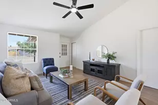 126 N Cottonwood St, Chandler, AZ 85225 - Photo 9