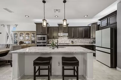 18406 W Highland Avenue, Goodyear, AZ 85395 - Photo 9