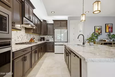 18406 W Highland Avenue, Goodyear, AZ 85395 - Photo 7