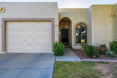 18624 N 93rd Avenue, Peoria, AZ 85382 - Photo 1