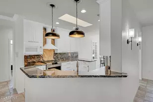 15776 W Silver Breeze Dr, Surprise, AZ 85374 - Photo 11