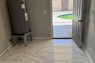 3941 W Palm Ln, Phoenix, AZ 85009 - Photo 13