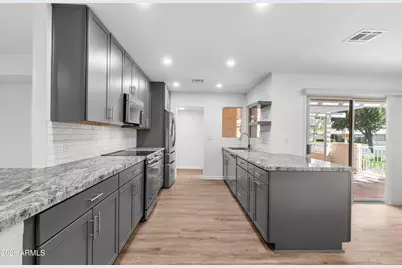 9508 W Sandstone Drive, Sun City, AZ 85351 - Photo 3