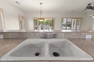 17850 N Navarro Ct, Surprise, AZ 85374 - Photo 11