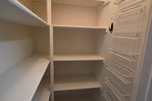 7011 W Mercer Ln, Peoria, AZ 85345 - Photo 9