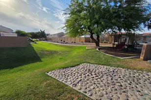 7011 W Mercer Ln, Peoria, AZ 85345 - Photo 35