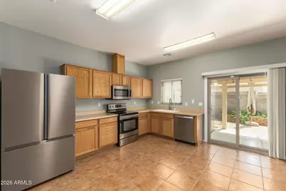 7011 W Mercer Lane, Peoria, AZ 85345 - Photo 7