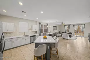 3113 W Dunbar Dr, Phoenix, AZ 85041 - Photo 13