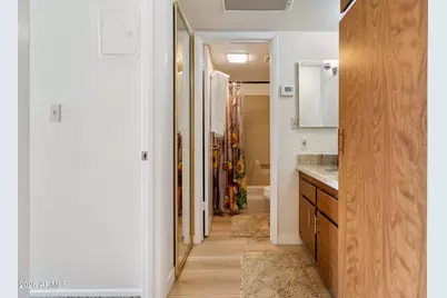 3033 E Devonshire Avenue #2009, Phoenix, AZ 85016 - Photo 13