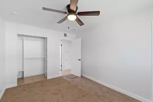 6622 W Peck Dr, Glendale, AZ 85301 - Photo 13