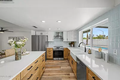 807 W Naranja Avenue, Mesa, AZ 85210 - Photo 13