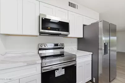 10838 W Amber Trail, Sun City, AZ 85351 - Photo 15