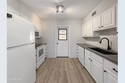 12635 N La Montana Drive N #6, Fountain Hills, AZ 85268 - Photo 5