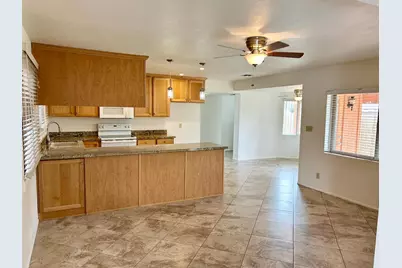 2601 E Cinnabar Avenue, Phoenix, AZ 85028 - Photo 7