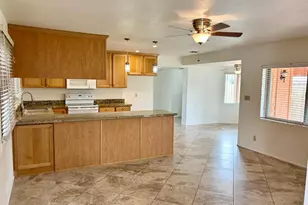 2601 E Cinnabar Ave, Phoenix, AZ 85028 - Photo 7