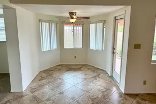 2601 E Cinnabar Ave, Phoenix, AZ 85028 - Photo 9