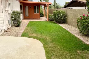 2601 E Cinnabar Ave, Phoenix, AZ 85028 - Photo 31