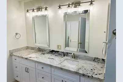 2601 E Cinnabar Avenue, Phoenix, AZ 85028 - Photo 13