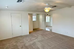 2601 E Cinnabar Ave, Phoenix, AZ 85028 - Photo 35