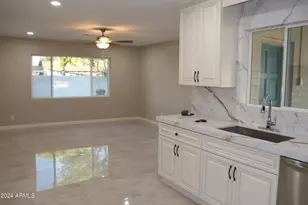 6702 E Almeria Rd, Scottsdale, AZ 85257 - Photo 19