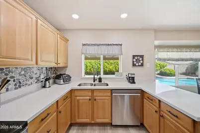 7314 W Bloomfield Road, Peoria, AZ 85381 - Photo 9