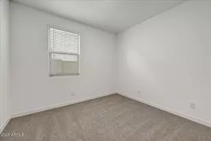 1642 W Monte Way, Phoenix, AZ 85041 - Photo 15