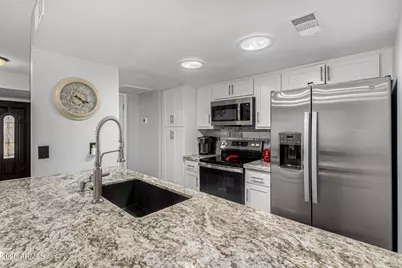 7811 E Park View Drive, Mesa, AZ 85208 - Photo 11