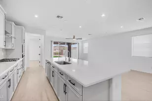 13362 W Eagle Feather Rd, Peoria, AZ 85383 - Photo 7