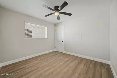 5702 N 22nd Drive, Phoenix, AZ 85015 - Photo 17