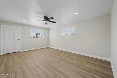 5702 N 22nd Drive, Phoenix, AZ 85015 - Photo 5