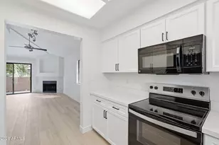 11515 N 91st St, Scottsdale, AZ 85260 - Photo 13