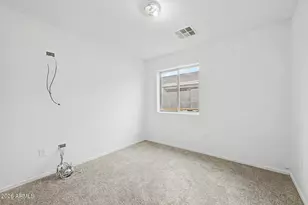 134 W Desert Ln, Phoenix, AZ 85041 - Photo 19