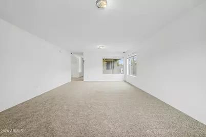 134 W Desert Lane, Phoenix, AZ 85041 - Photo 7