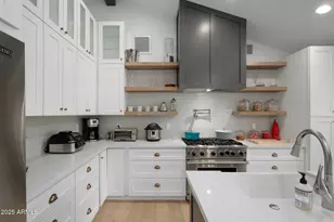 3413 N 45th St, Phoenix, AZ 85018 - Photo 9